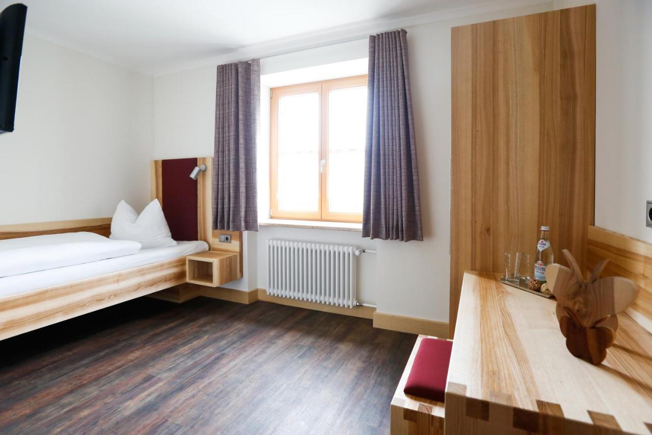 Landgasthof Geser Sarching Exteriör bild