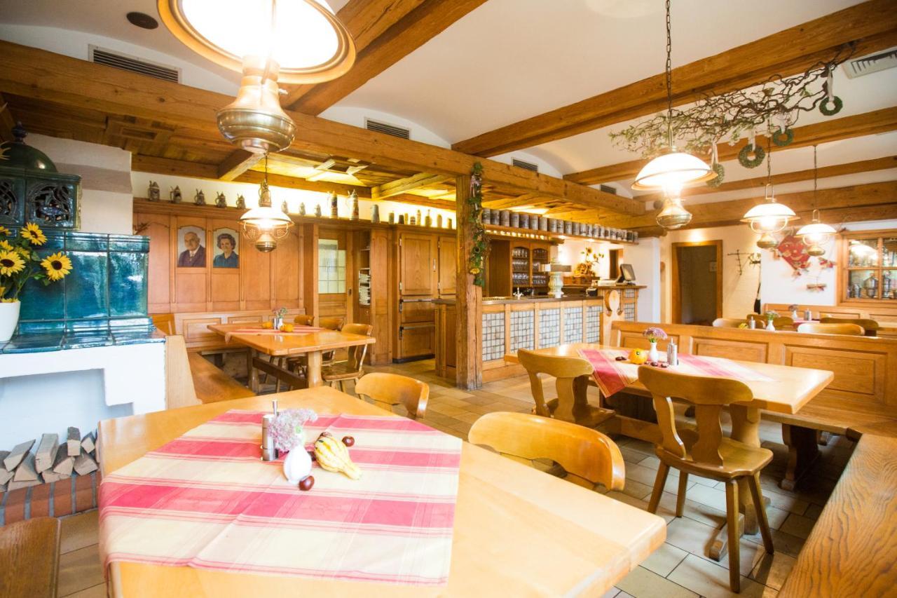 Landgasthof Geser Sarching Exteriör bild